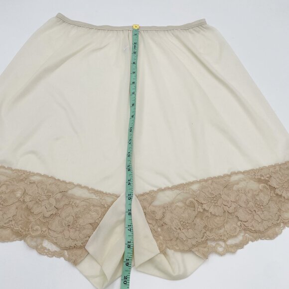 Vintage 1950s Vanity Fair Pettipants Bloomers Lace Shorts Tricot Nylon Pillowtab - Picture 9 of 10
